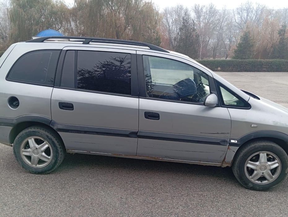 Opel Zafira 2000