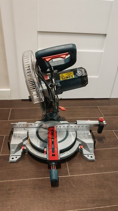 Fierastrau circular stationar Bosch Professional GCM 216, 1300 W