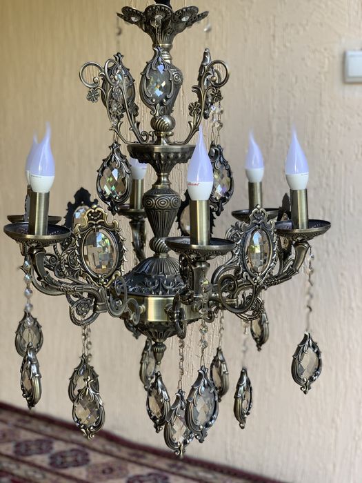 Люстра 6-ти ламповая