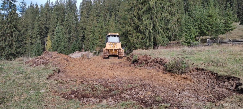 Vand doua  parcele la munte  in Bucovina