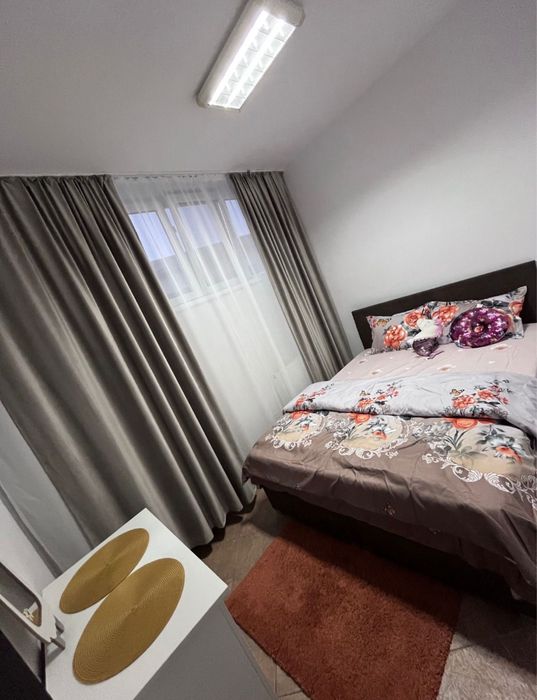 vand locuita / spatiu comercial