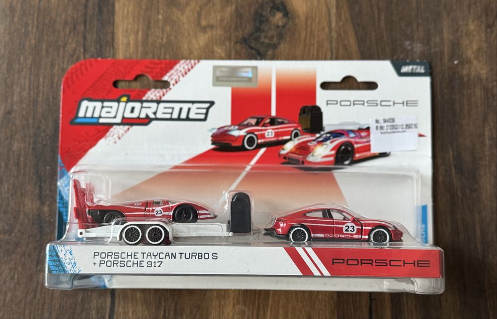 Два чисто нови комплекта Porsche на Majorette