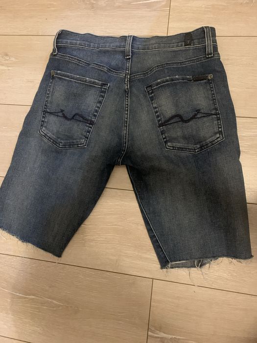 Къси дънкови панталони