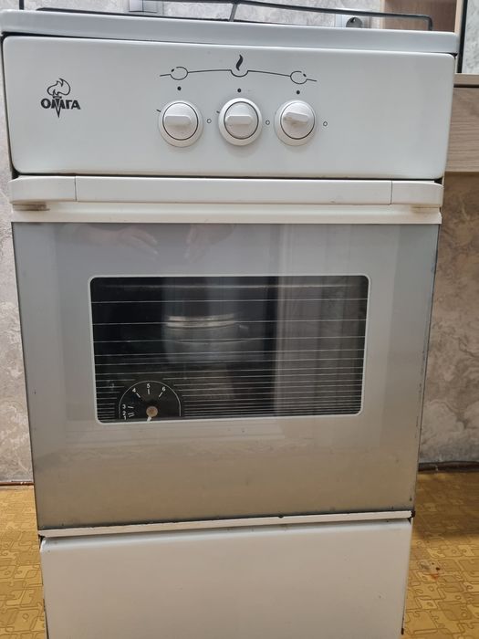 Продам газовую плиту