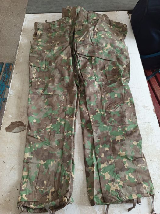 Ținută militară Kombat marimea 46/2