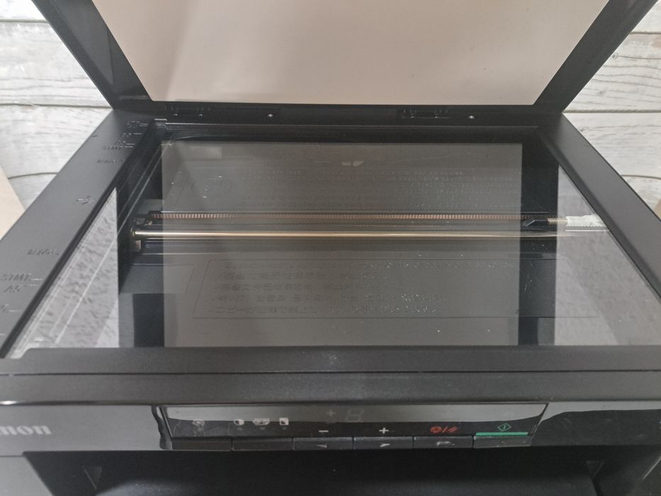 Продам МФУ принтер Canon I-sensys MF3010