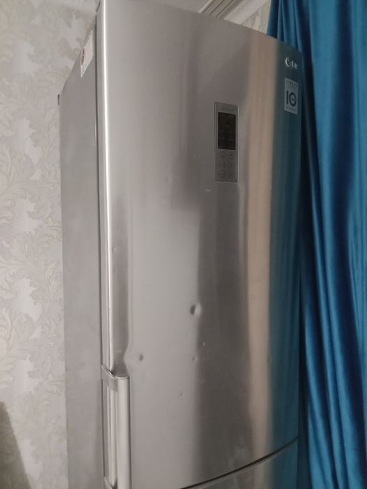 Холодильник LG на запчасти