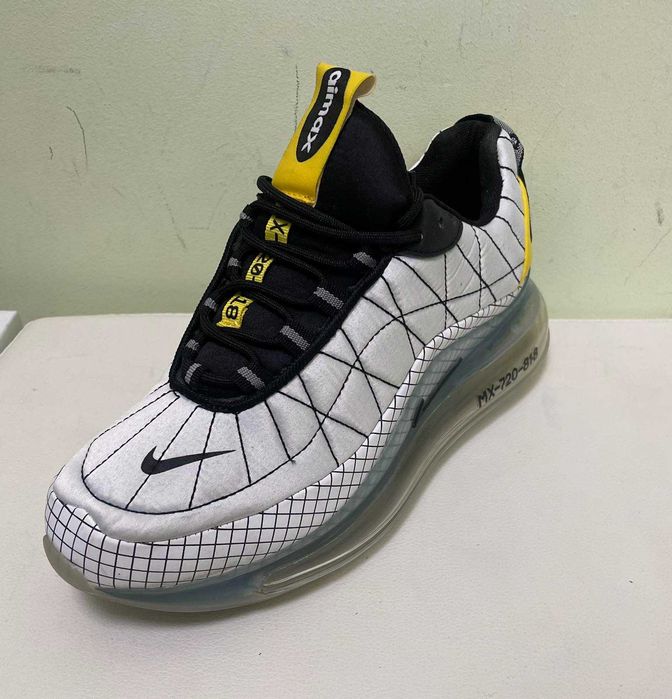 Нови дамски маратонки Nike Air Max 720  размер 37.5