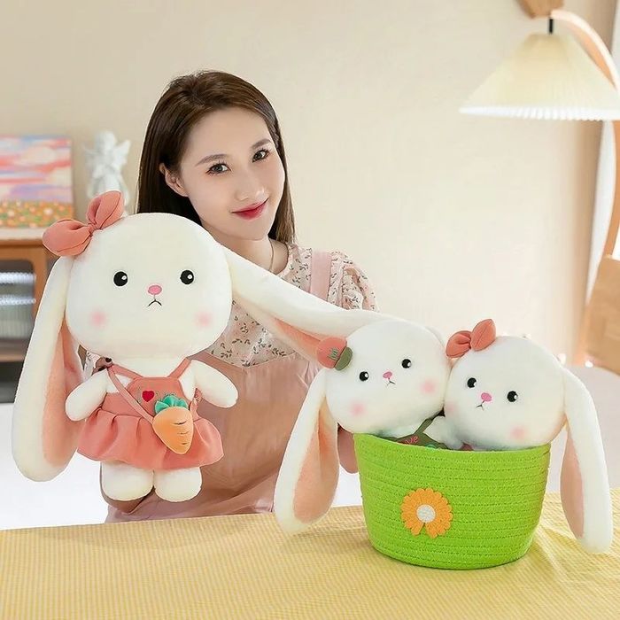 Плюшевый игрушка-кролик