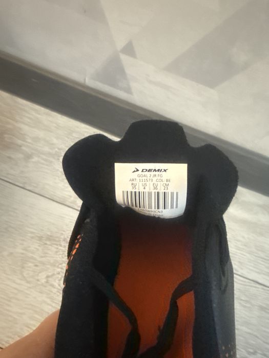 Продам бутсы для футбола