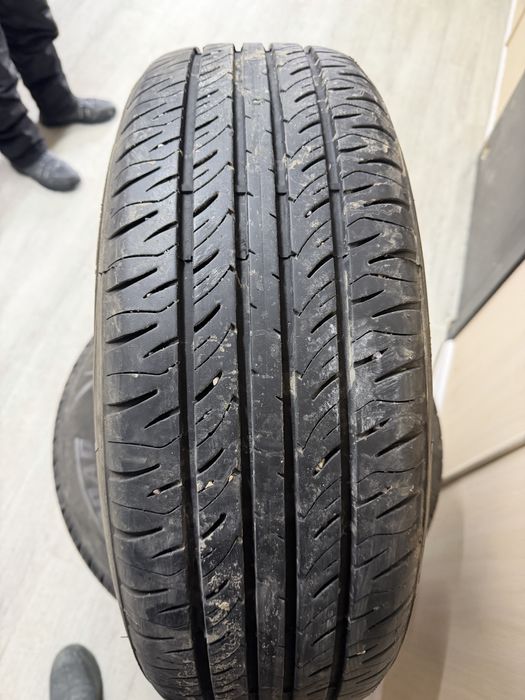 Продам комплект летних шин
