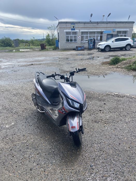 Продам скутер 125куб