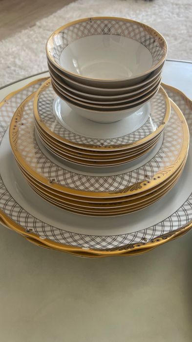 Сервиз на 6 персон 27 предметов