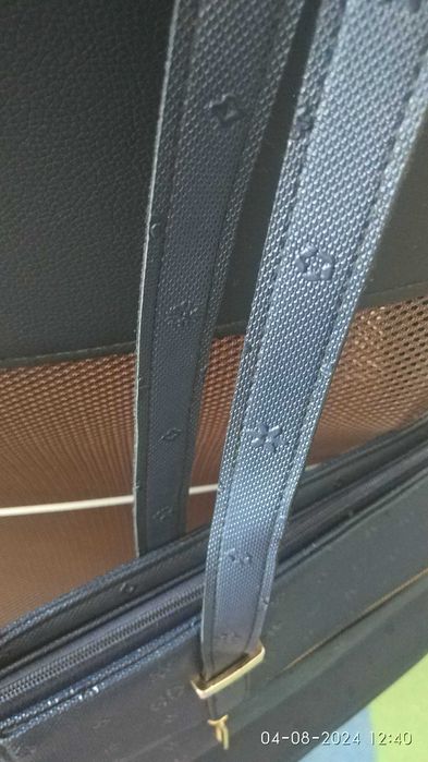 голяма дамска чанта