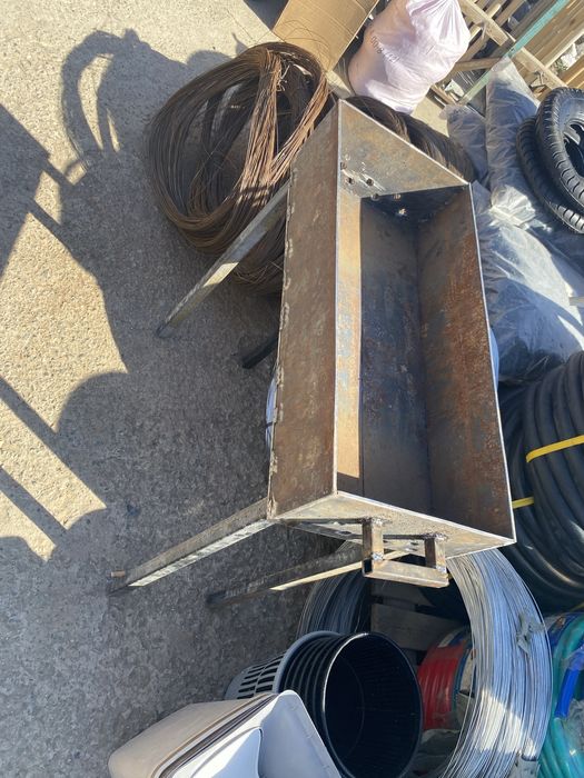 Мангал                         .