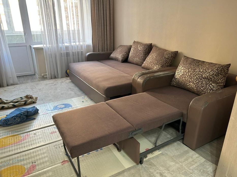 Продам диван с креслом