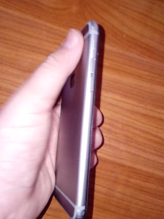 Vând telefon iphone 6s