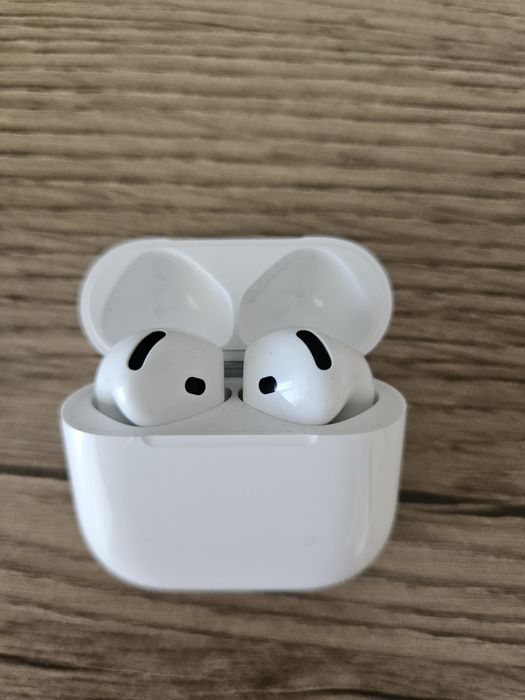 Наушники Airpods 4