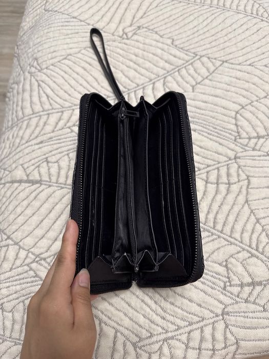 Продам клатч от Guess оригинал