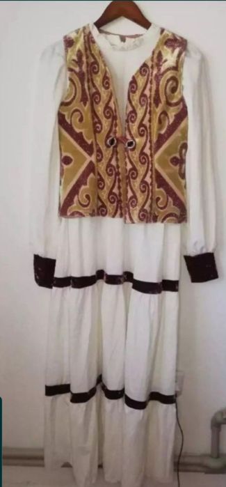 Платье в национальном стиле