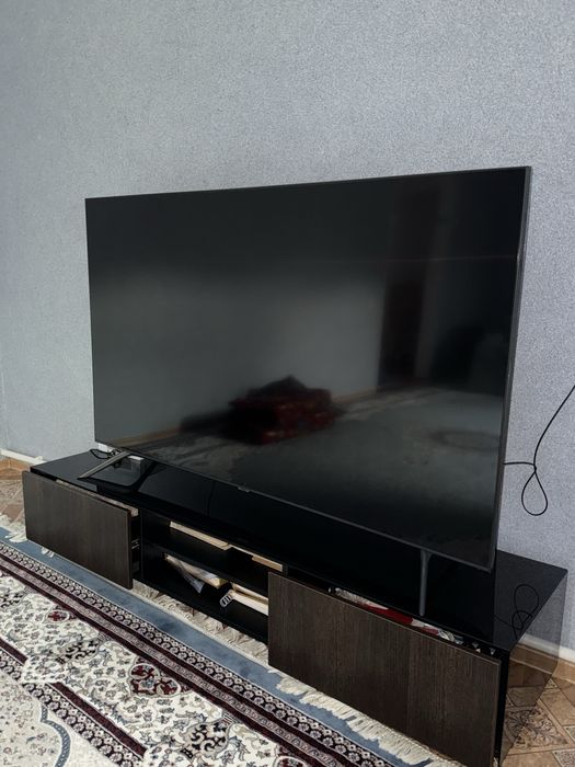 Продам большой смарт телевизор