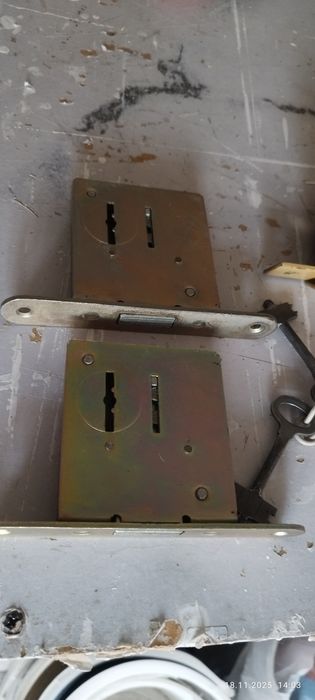 Замок врезной внутренний