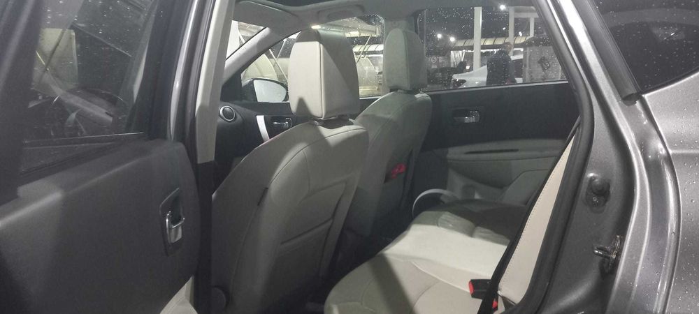 Proprietar, vand Nissan Qashqai PANORAMIC 1.6 INMATRICULATA