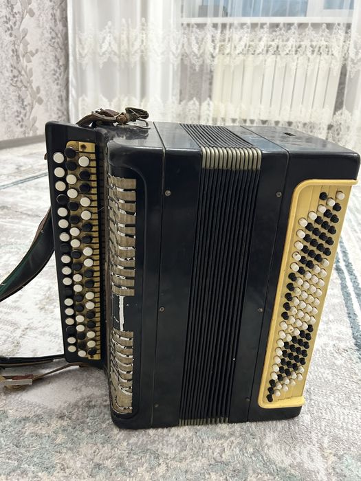 Хороший баян, торг есть