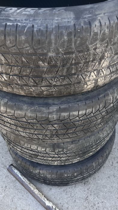 Продам шины размер 225/65 R17