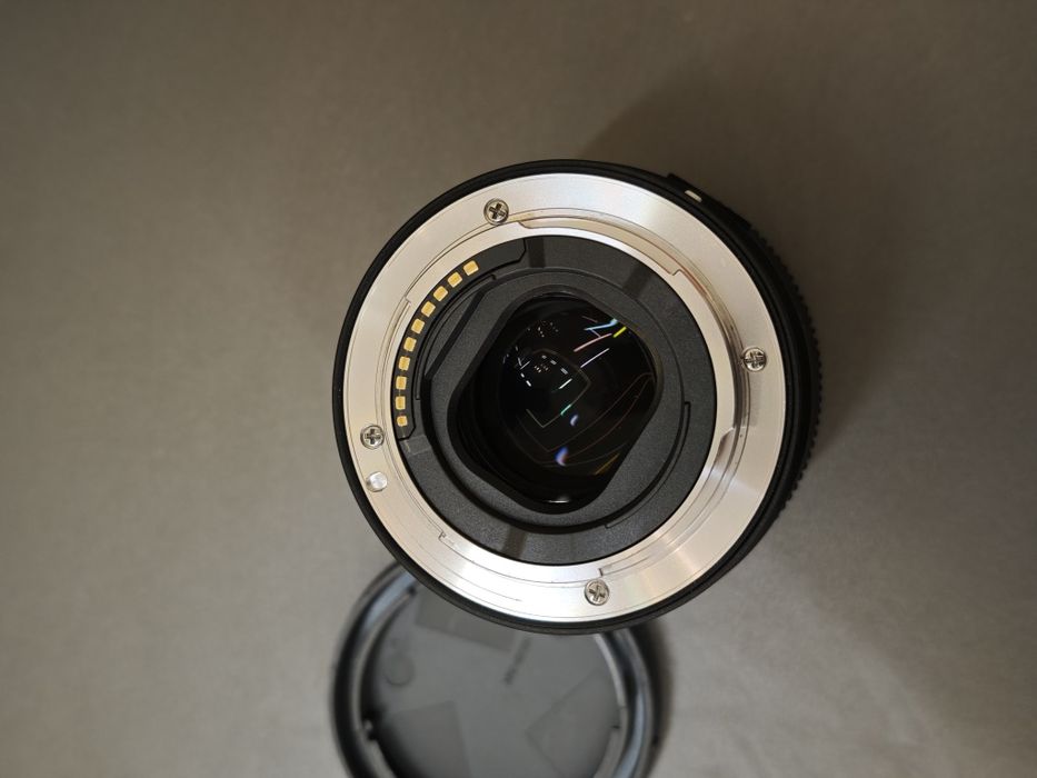 Объектив Sony E 15G f1.4 для APS-C