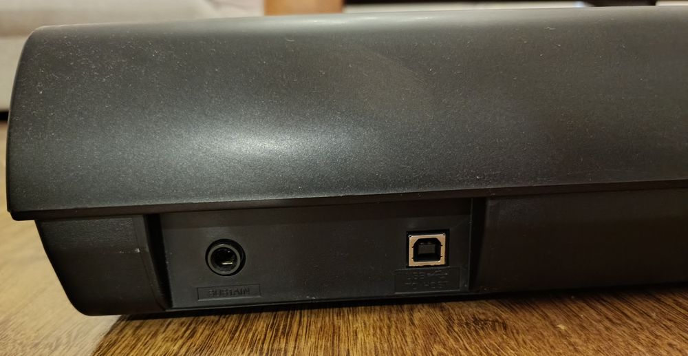 Pian Yamaha piaggero NP-12B + suport