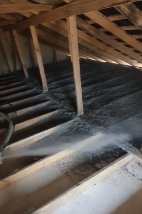 Утепление крыши эковатой