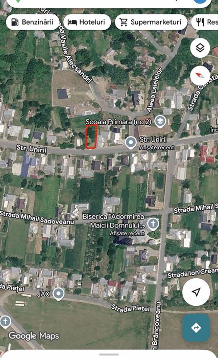 Vand Teren Intravilan in BOSANCI la strada -10 Ari-10.000€ Arul - 18m deschidere  strada -str.Unirii -Asfalt -Toate utilitatile - langa Scoala Nr.2 -