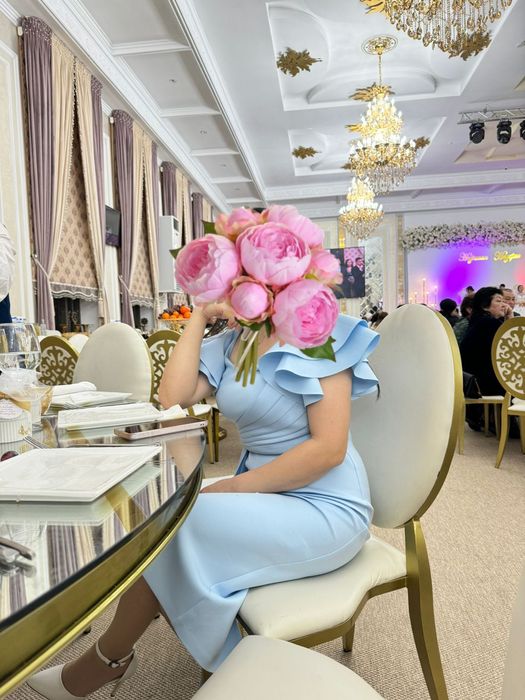 Өте әдемі көйлек сатылады