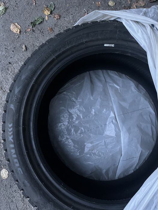 Зимняя резина 215/50/17