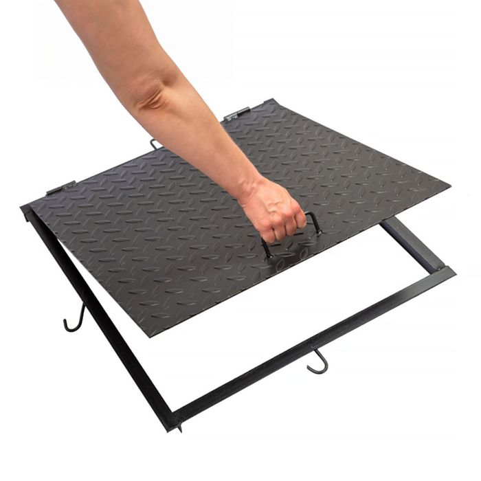 Capac pentru canalizare sau cămin