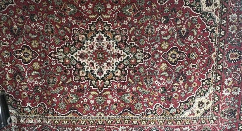 Продам ковер в хорошем состоянии