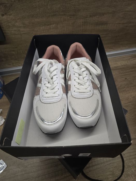 Сникърси Armani Exchange 38 номер