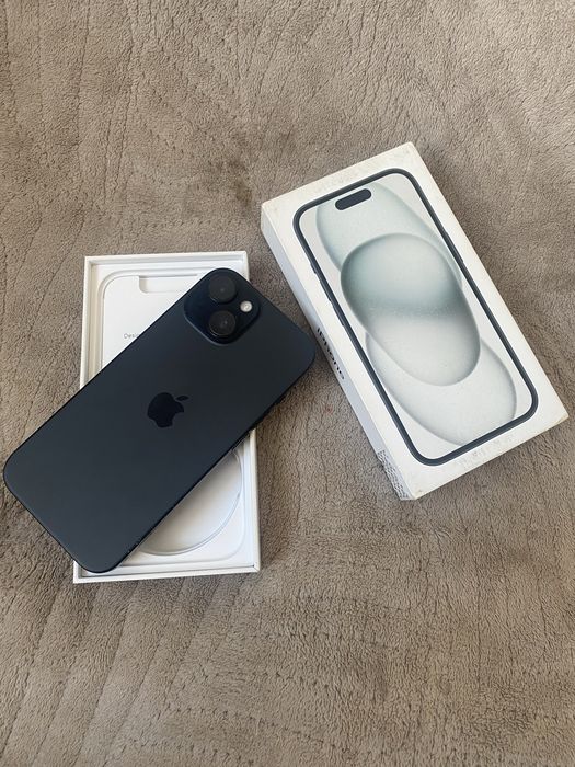 iPhone 15 90% акб