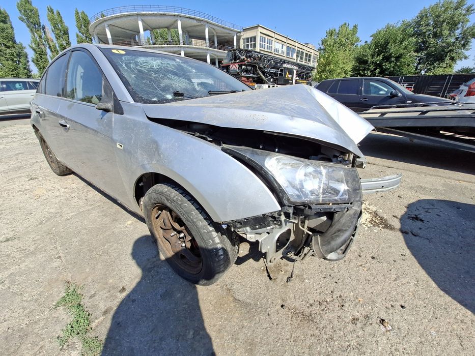 Dezmembrez Chevrolet Cruze 2.0 Diesel 2010 Z20S1