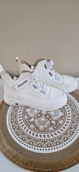 Ботинки осенние.