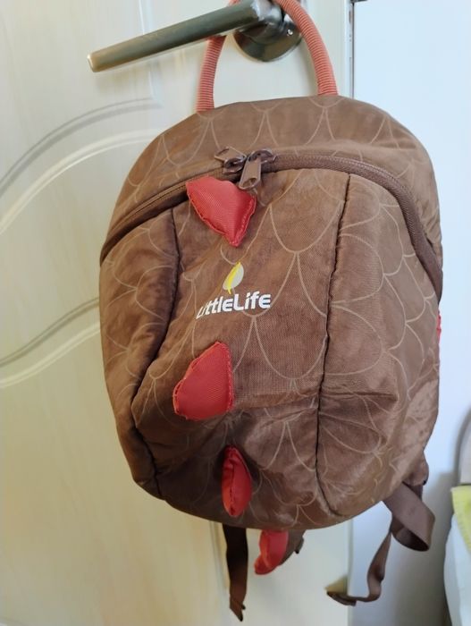 Детска раница динозавър