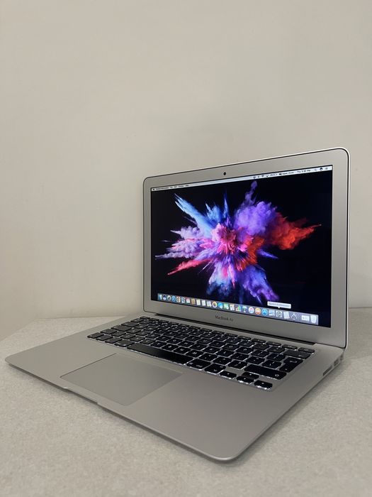 MacBook Air 13” - 8GB RAM, 256GB SSD