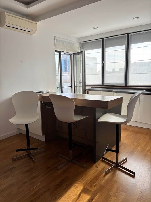 3 scaune BoConcept