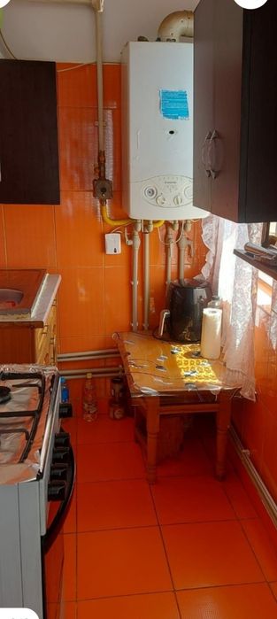 Vand urgent Apartament decomandat doua camere