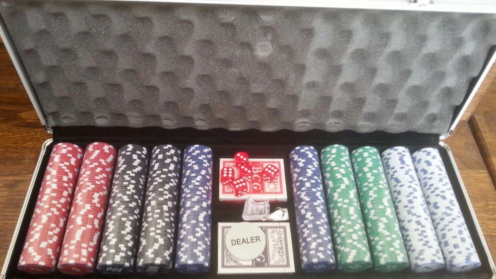 Set poker jetoane imprimate. 500 jetoane cazinou 11g. Cutie Al. Nou!