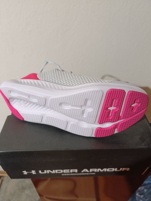 Дамски маратонки Under Armour