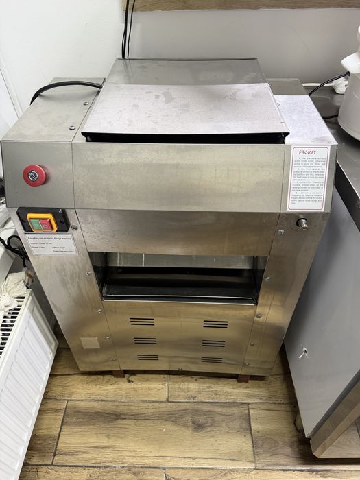 Тестораскаточная машина