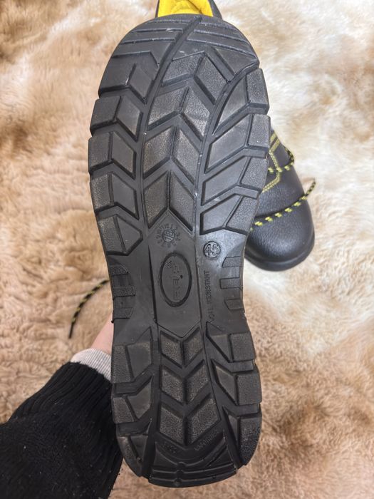 Bocanci NOI de protectie BRYERS/ marimea 45