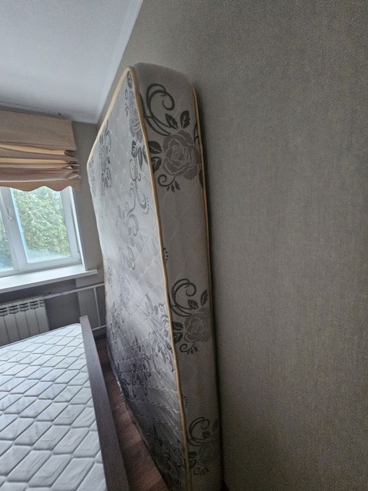 Отдам бесплатно матрас